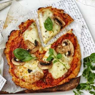 Mozzarella & Mushroom Cauliflower Crust Pizza