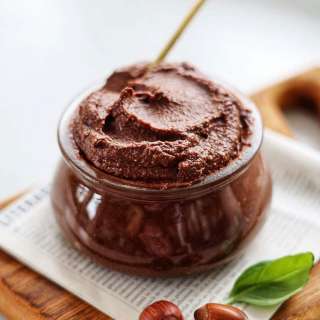 Homemade Vegan Nutella (Sugar-free)