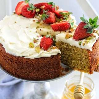 Golden Pistachio Mascarpone Cake