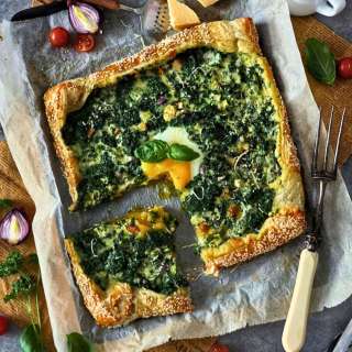 Mediterranean Spinach & Egg Pie