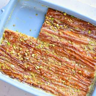 Crinkle Cake with Pistachios