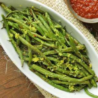 Oven Roasted Garlic Green Beans with Lemon