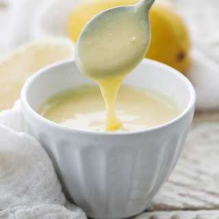Classic Hollandaise Sauce Recipe