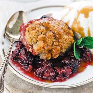 Easy Blackberry Cobbler Recipe