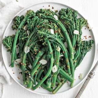 Garlicky Butter Glazed Broccolini Recipe