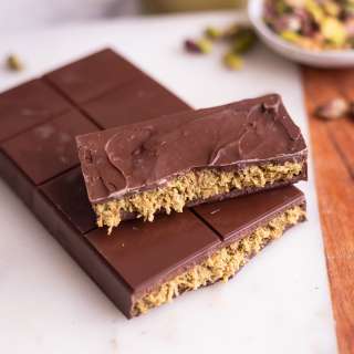 Viral Dubai Chocolate Bar with knafeh and Pistachio Cream