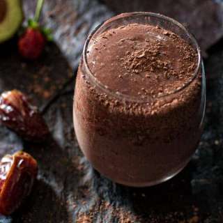 SUPER ENERGIZING CHOCOLATE SMOOTHIE