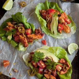 Lettuce ‘tacos’ with chipotle chicken