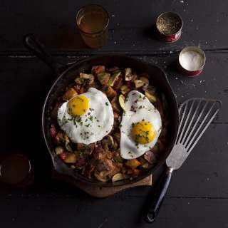 Rustic smoky breakfast hash with gammon
