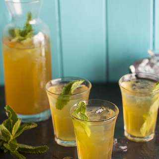 chamomile iced tea with apple and passion fruit