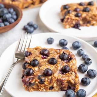 Healthy Blueberry Breakfast Bars