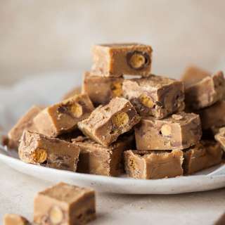 Fudge with chocolate malt balls
