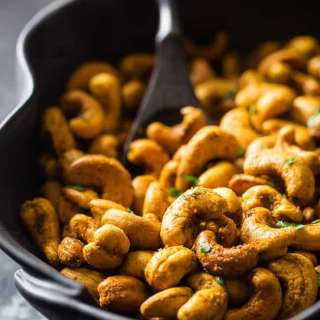 Thai Curry Roasted Cashews
