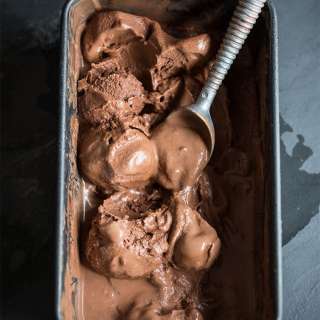 3 ingredient chocolate ice cream {vegan} no churn