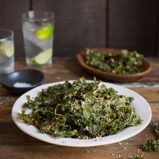 Kale chips with tahini and sesame seeds