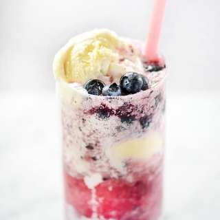 Boozy Blueberry Floats