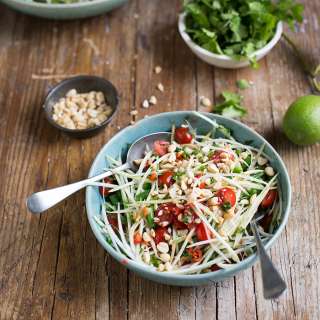 Thai green papaya salad recipe