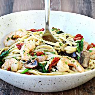 Mediterranean Shrimp Pasta