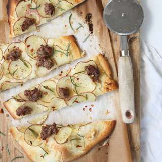 Red Potato, Sausage and Rosemary Fontina Pizza