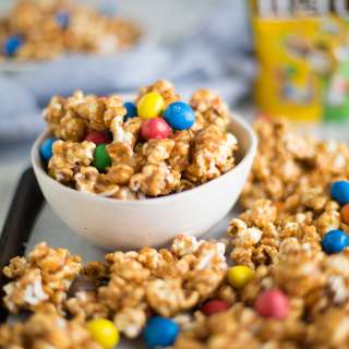 Spicy caramel popcorn with peanut M&M's