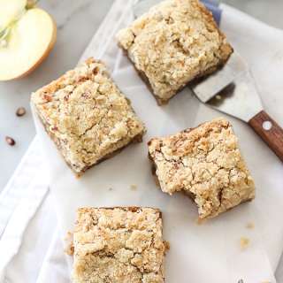 Apple Blondies with Cinnamon Almond Streusel