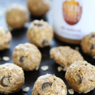 Almond Butter Oat Balls