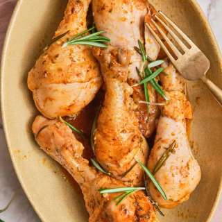 Slow Cooker Chicken Legs