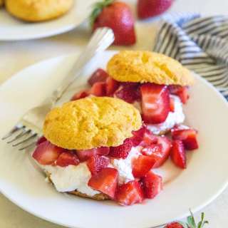 Low-Carb Strawberry Shortcake