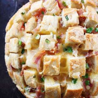 Cheesy Bacon Pull-Apart Bread