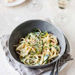 Lemony zucchini carbonara with chilli