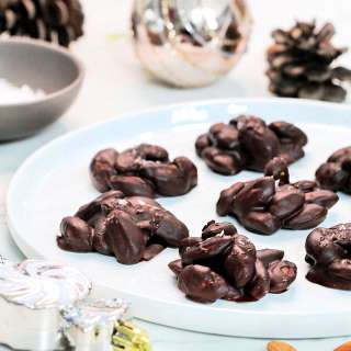 Chocolate Almond Clusters (3 Ingredients)