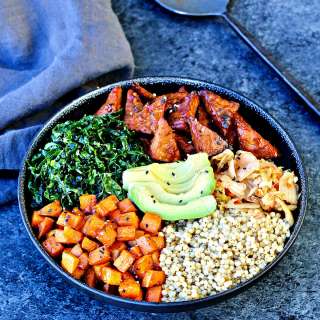 Immunity-Boosting Teriyaki Tempeh Buddha Bowl