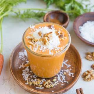 Low-Carb Carrot Cake Smoothie