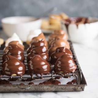 Chocolate marshmallow sweetie pies