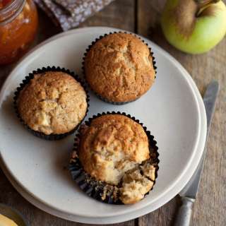 Apple and cinnamon muffins with a hint of orange
