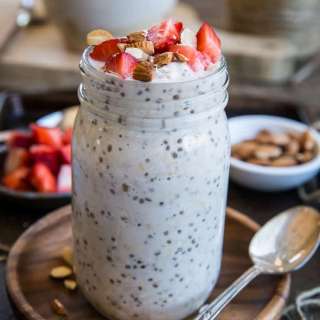 Strawberry Overnight Oats