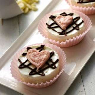 Mini White Chocolate Cheesecakes {Gluten Free + Low fat}