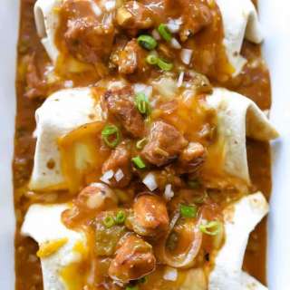 Quick and Easy Homemade Chile Verde Burritos