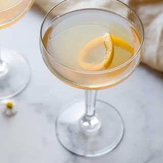 Bee's Knees Cocktail