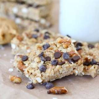 No-Bake Peanut Butter Pretzel Chocolate Chip Granola Bars