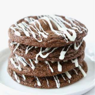 Raspberry Hugs Chocolate Cookies