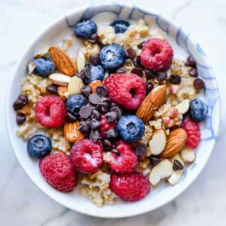 23 Oatmeal Recipes to Wake Up With | Instant Pot Oatmeal Recipe