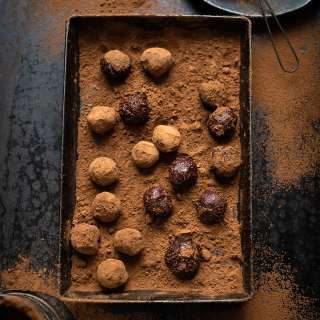 Rum & raisin chocolate truffles