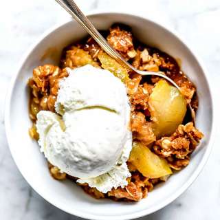 How to Make The BEST Apple Crisp Recipe