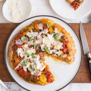 Tomato tarte tatin with basil & Parmesan