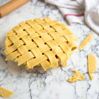Nectarine, blueberry & bourbon pie