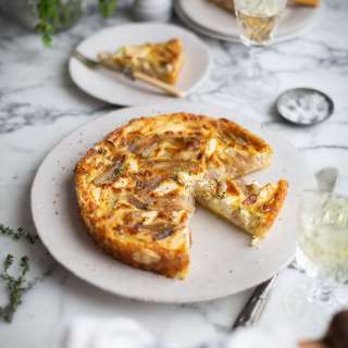 Caramelised shallot and goats cheese quiche with bacon