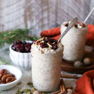 Eggnog Overnight Oats (Dairy-Free, Naturally Sweetened)