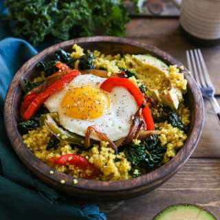 Savory Quinoa Breakfast Bowls with Peppers and Kale