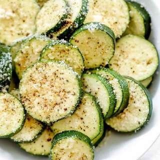 Easy 5-Minute Zucchini Parmesan
